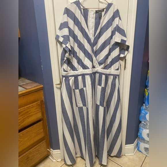 Ashley Stewart plus size linen blend stipe maxi dress with front pockets size 24 - Picture 1 of 8